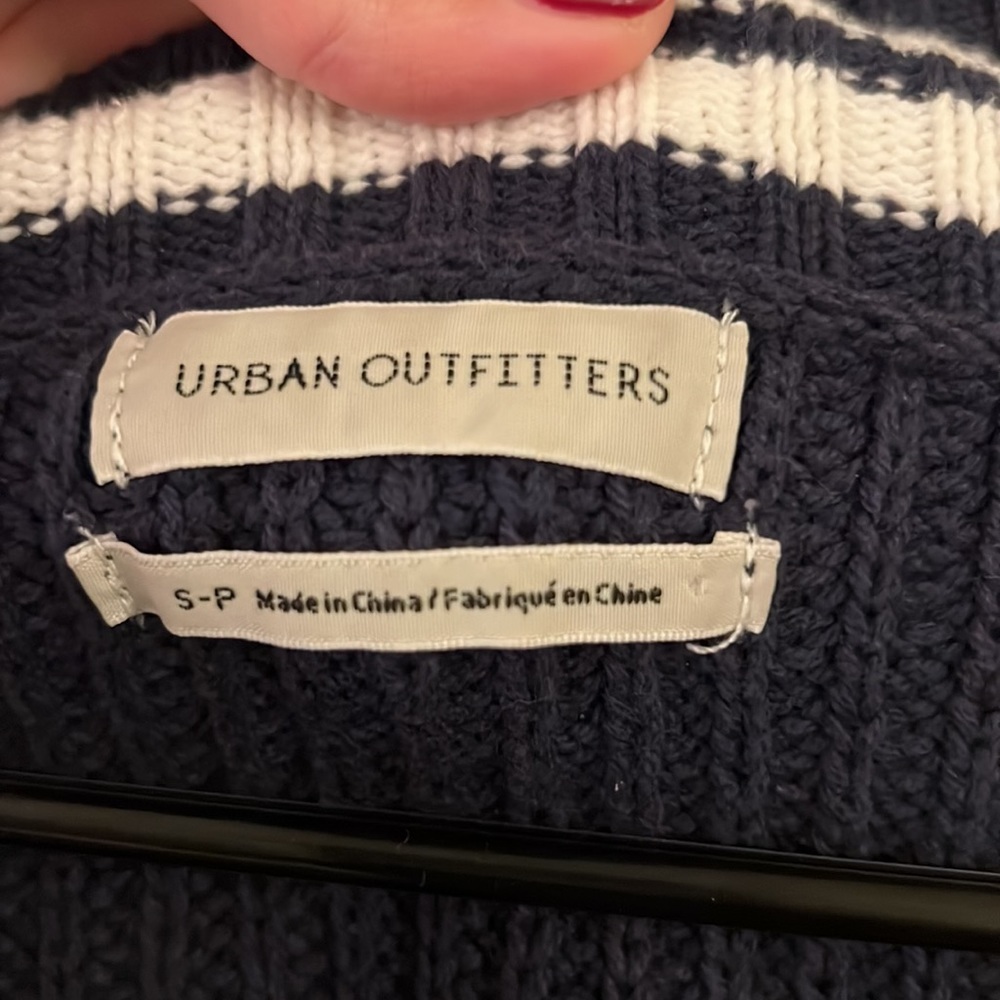 Urban outfitters vintage classic varsity striped sweater size small like new - Picture 5 of 5